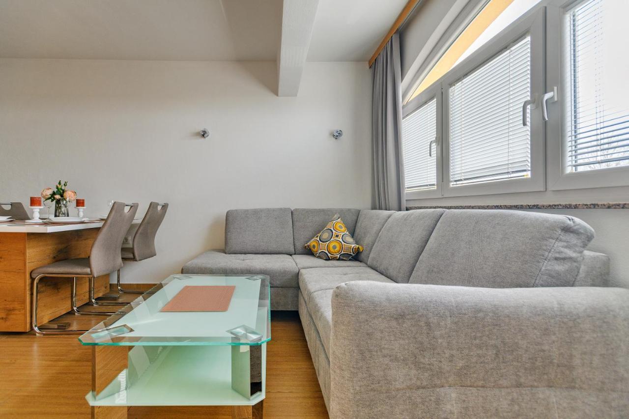 Comfort Apartments In Peaceful Area Zadar - With Garden Екстер'єр фото