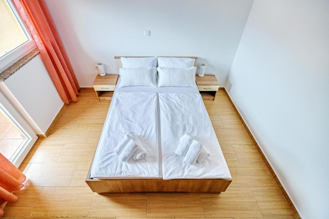 Comfort Apartments In Peaceful Area Zadar - With Garden Екстер'єр фото