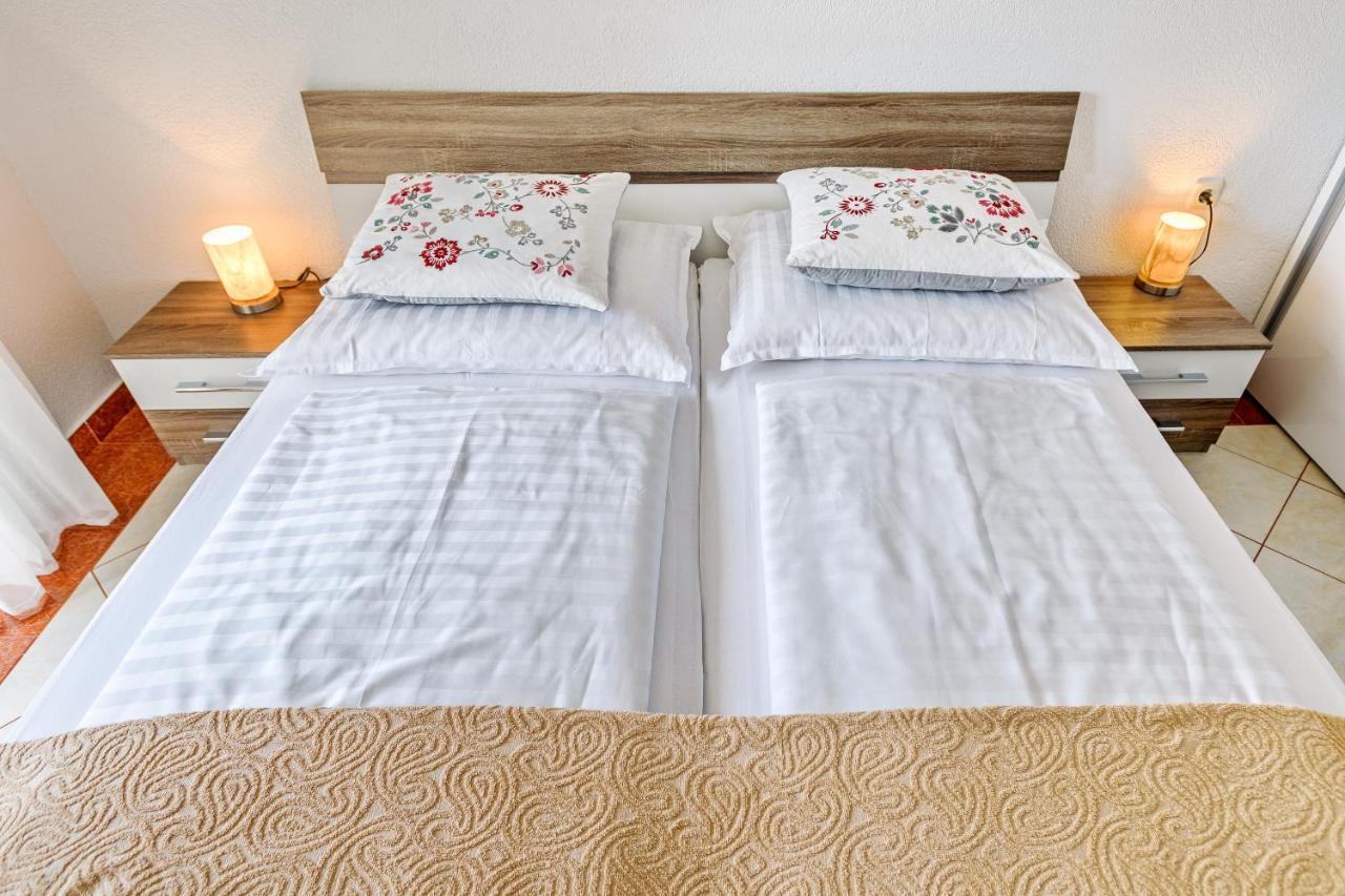 Comfort Apartments In Peaceful Area Zadar - With Garden Екстер'єр фото