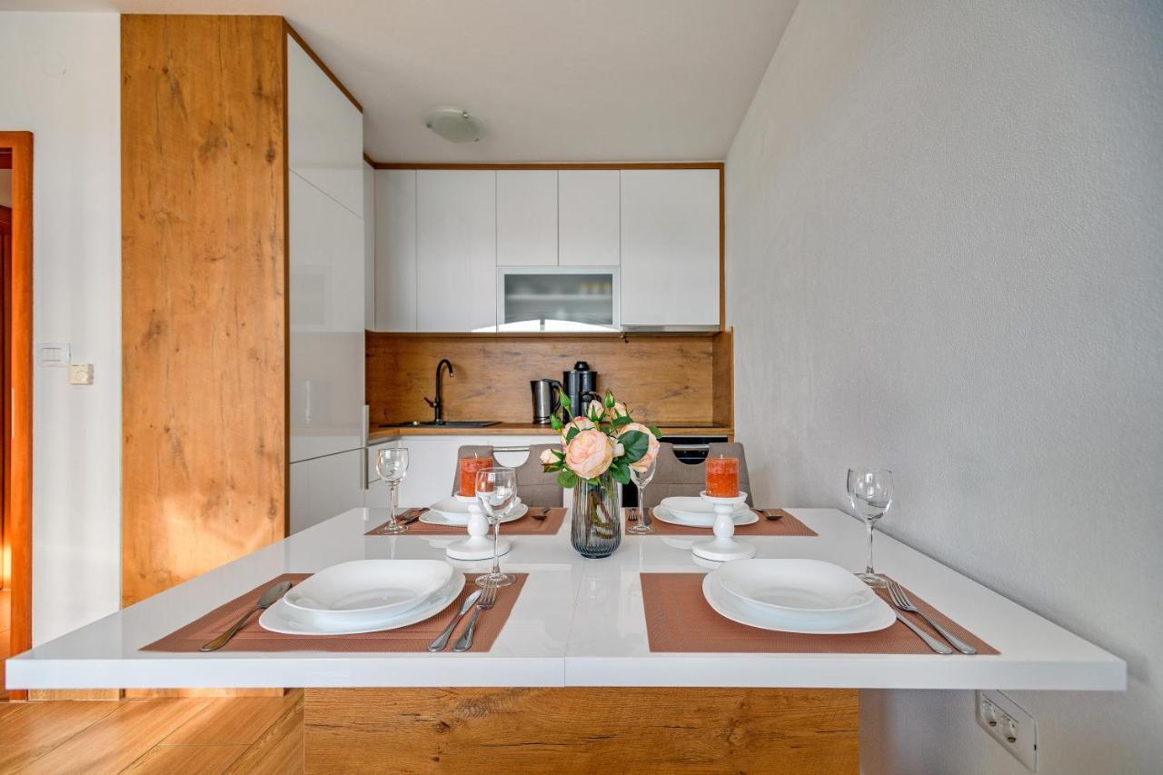 Comfort Apartments In Peaceful Area Zadar - With Garden Екстер'єр фото
