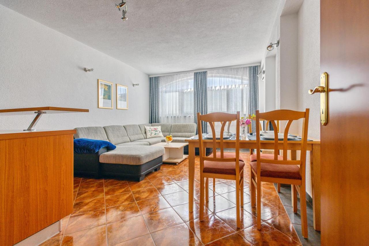Comfort Apartments In Peaceful Area Zadar - With Garden Екстер'єр фото