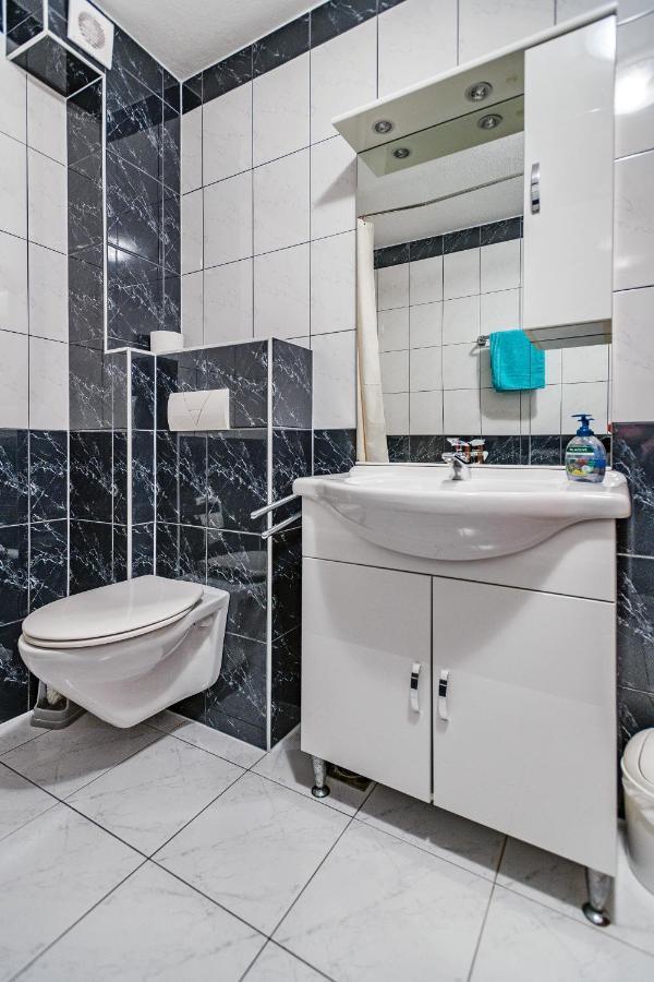 Comfort Apartments In Peaceful Area Zadar - With Garden Екстер'єр фото