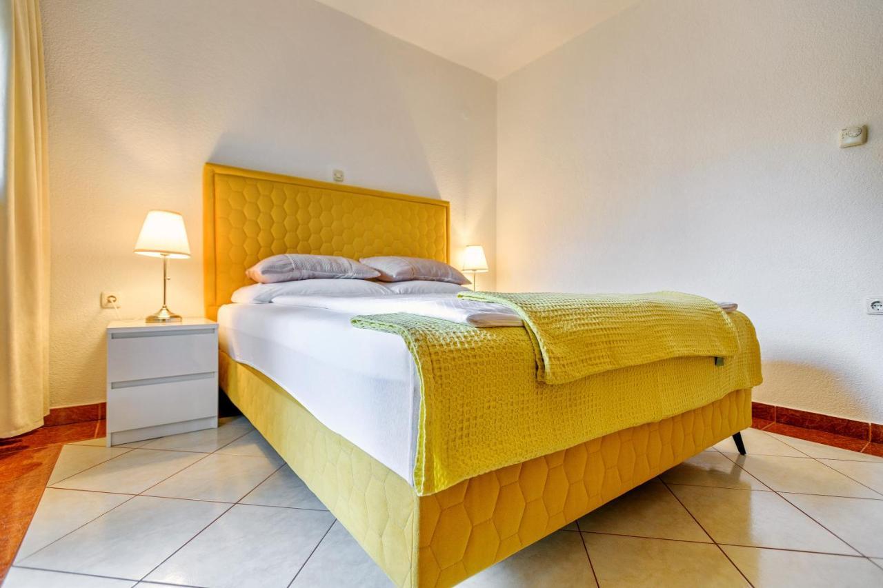 Comfort Apartments In Peaceful Area Zadar - With Garden Екстер'єр фото